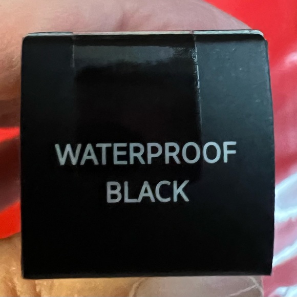 Younique Moodstruck Waterproof Black Epic Mascara - Picture 2 of 2